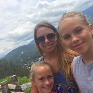 Meet your Posher, April